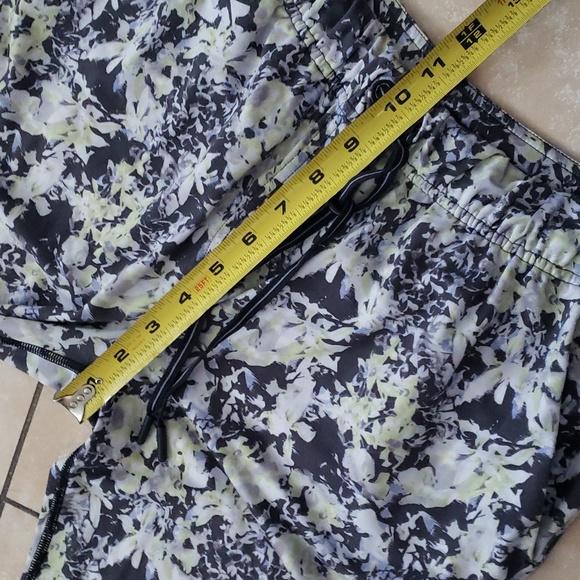 Lululemon Jet Crop Slim Luxtreme joggers size 6 - Picture 10 of 12